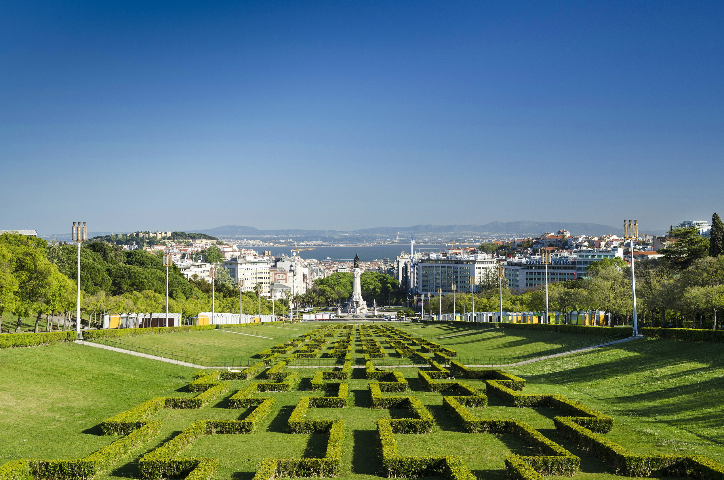 de abril in lisbon portugal picturesque skyline with beautiful